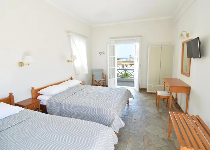 Nostos Studios Perivolos (Santorini)