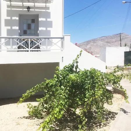 Apartment Nostos Perivolos (Santorini)